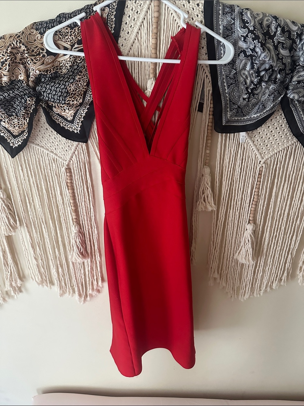 Red V-Neck Sleeveless Dress